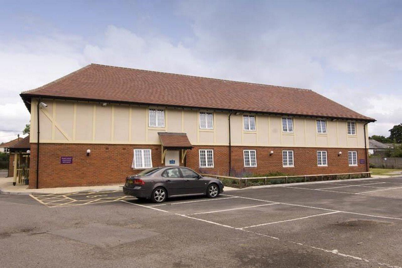 Premier Inn Lymington Buitenkant foto